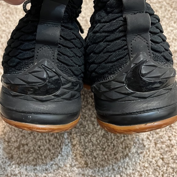 Nike LeBron 15 'Black Gum' 2017 size 10.5 - Picture 7 of 10